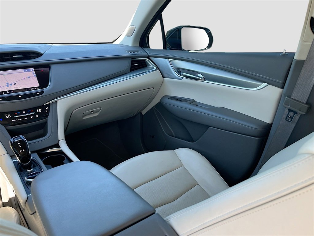 Used 2021 Cadillac XT5 Premium Luxury image 25