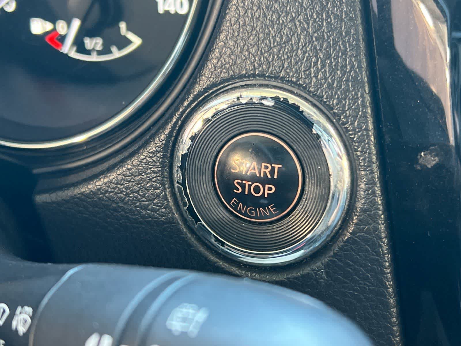 Used 2017 Nissan Rogue SV FWD image 22