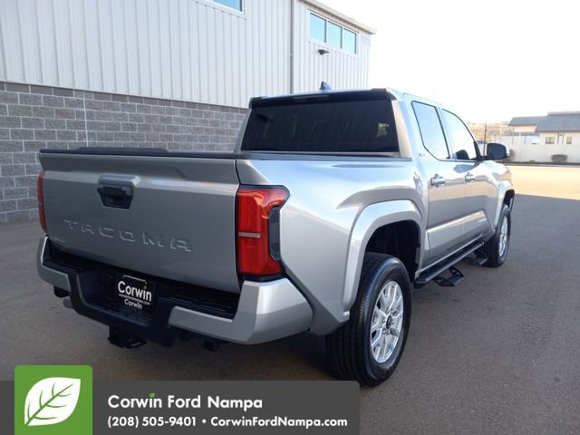 Used 2025 Toyota Tacoma SR5 image 3