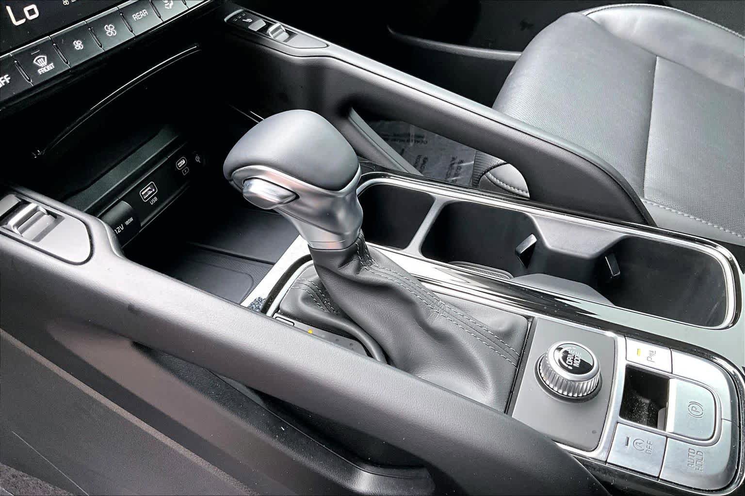 Used 2024 Kia Telluride S image 15