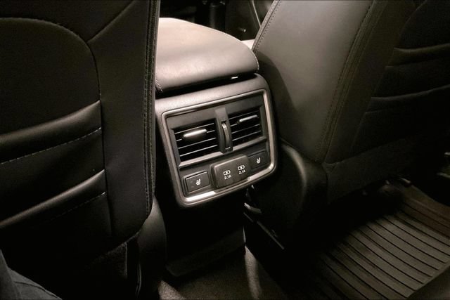 Used 2024 Subaru Forester Touring AWD/4WD image 34