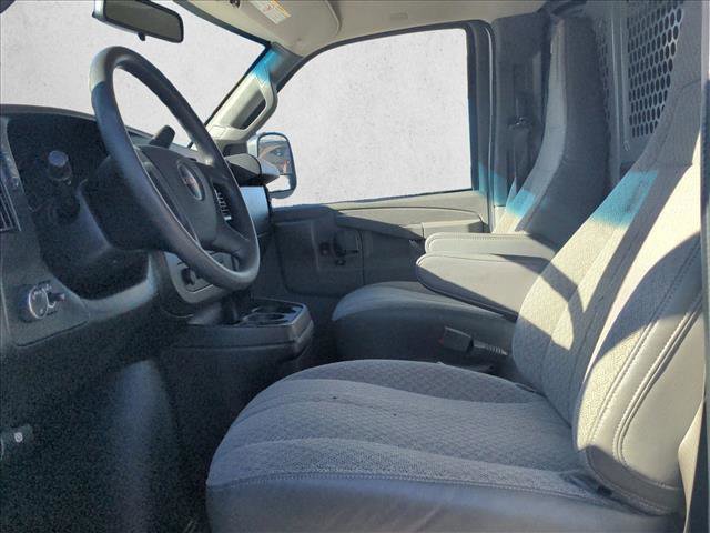 Used 2021 GMC Savana 3500 image 9