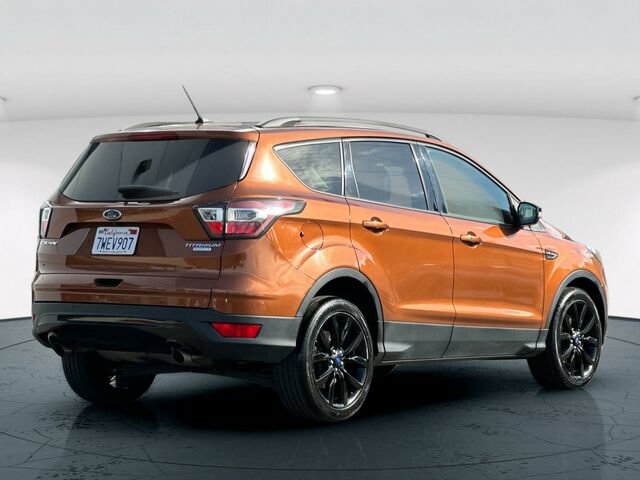 Used 2017 Ford Escape Titanium FWD image 6