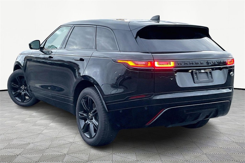 Used 2021 Land Rover Range Rover Velar R-Dynamic S image 4