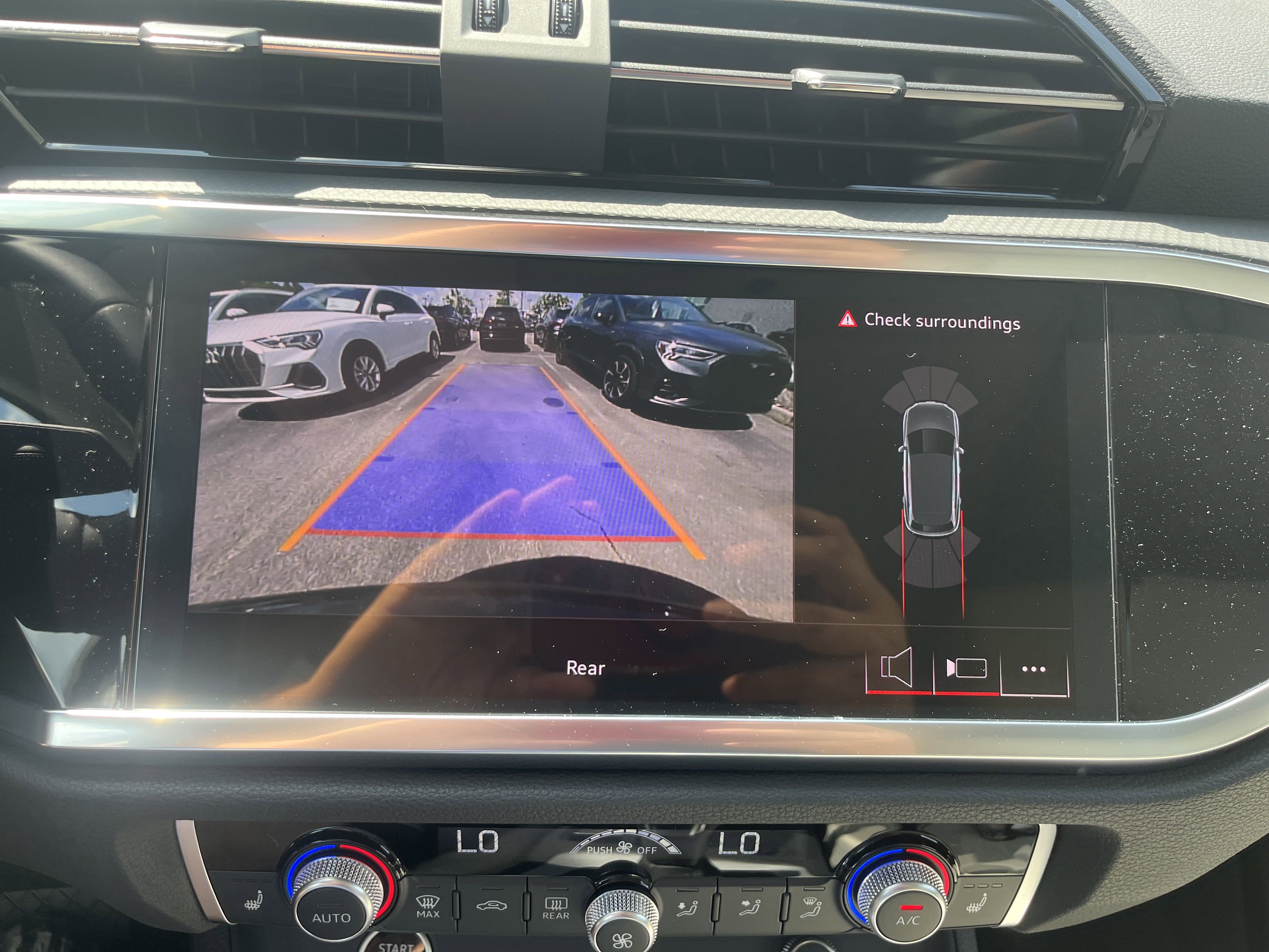 New 2025 Audi Q3 2.0T Premium image 11