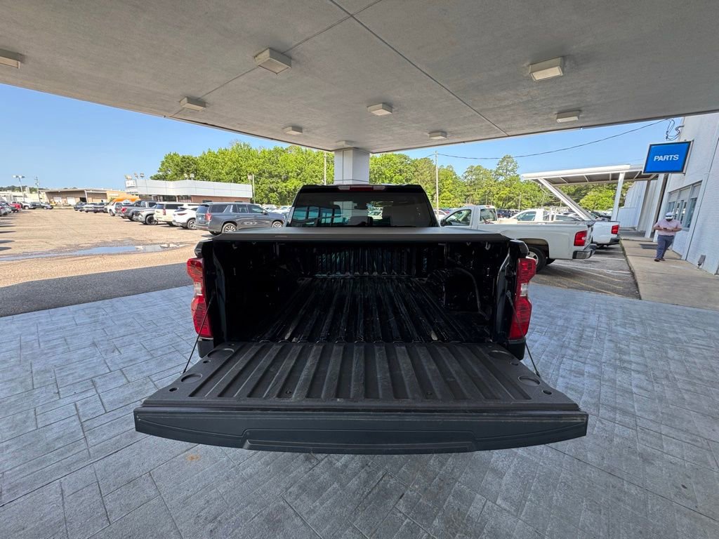 Used 2025 Chevrolet Silverado 1500 Custom Trail Boss AWD/4WD image 9