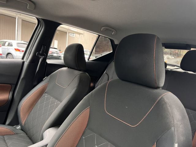 Used 2020 Nissan Kicks SR image 14