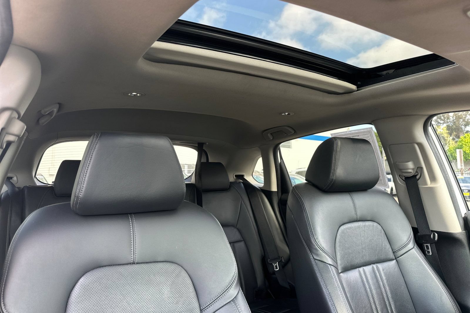 Used 2023 Honda HR-V EX-L image 21