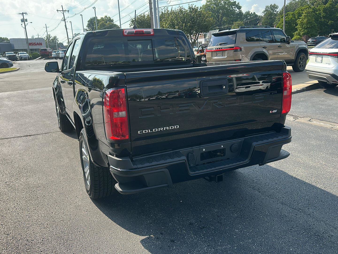 Used 2021 Chevrolet Colorado LT w/ LT Convenience Package AWD/4WD image 5