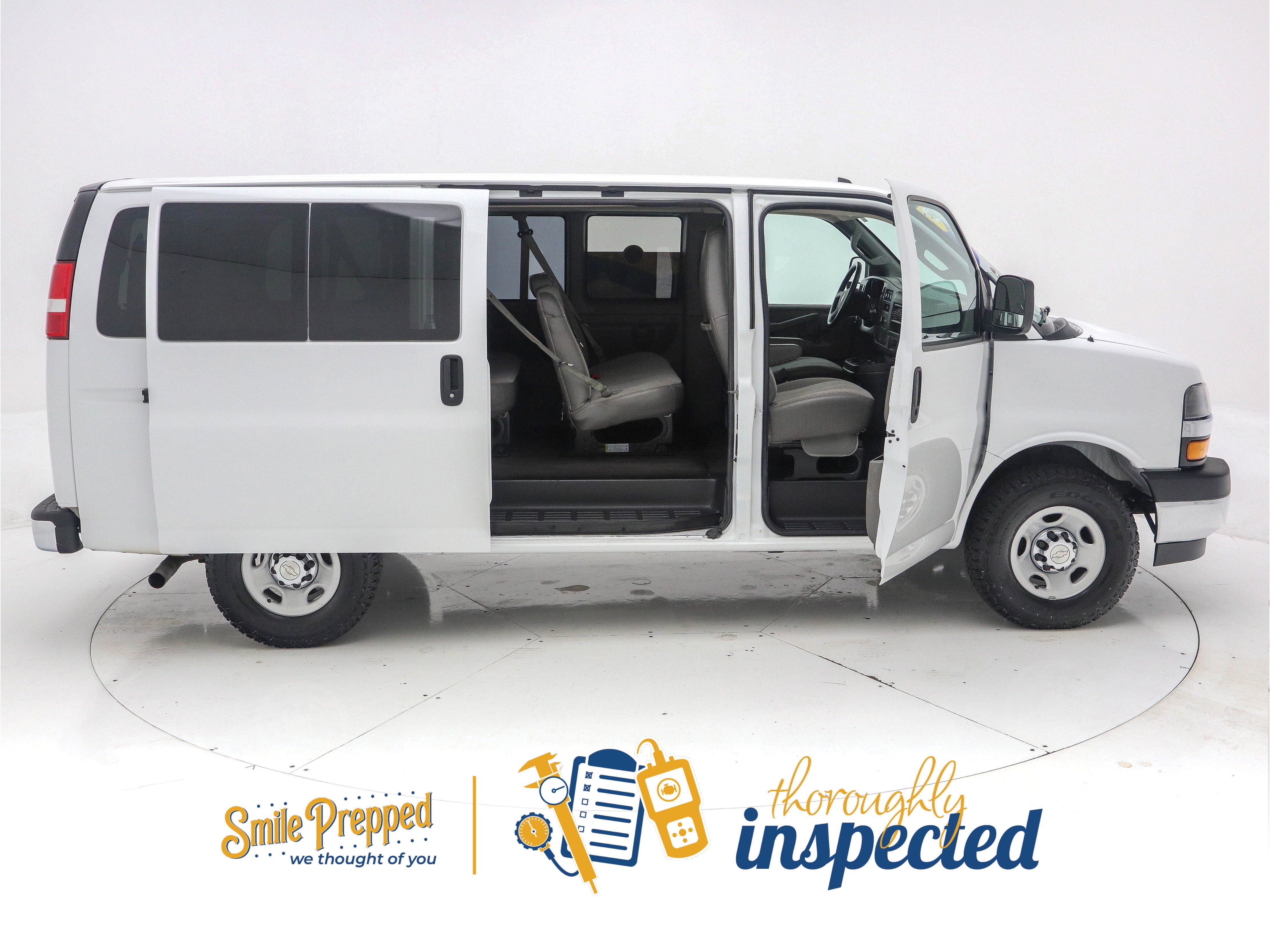 Used 2020 Chevrolet Express 3500 LT w/ LT Preferred Equipment Group image 3