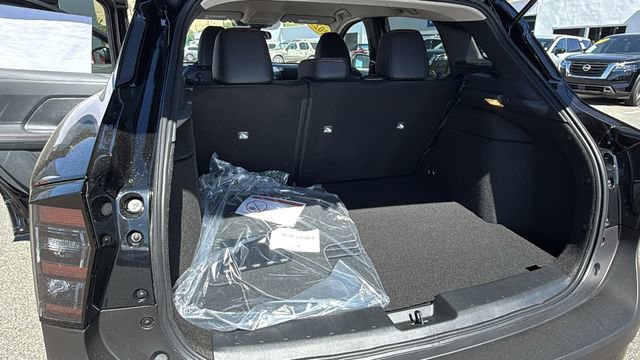 New 2025 Nissan Kicks SR image 27