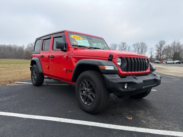 Used 2024 Jeep Wrangler Sport S image 3
