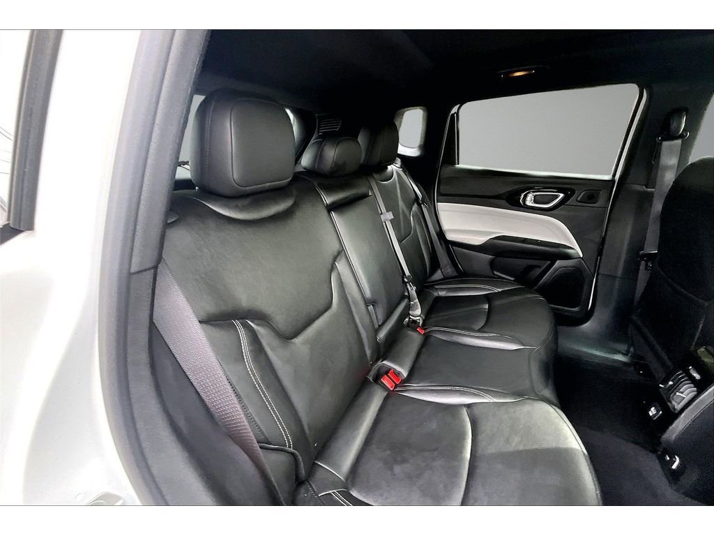 Certified 2025 Jeep Compass Limited w/ Sun & Sound Group AWD/4WD image 25