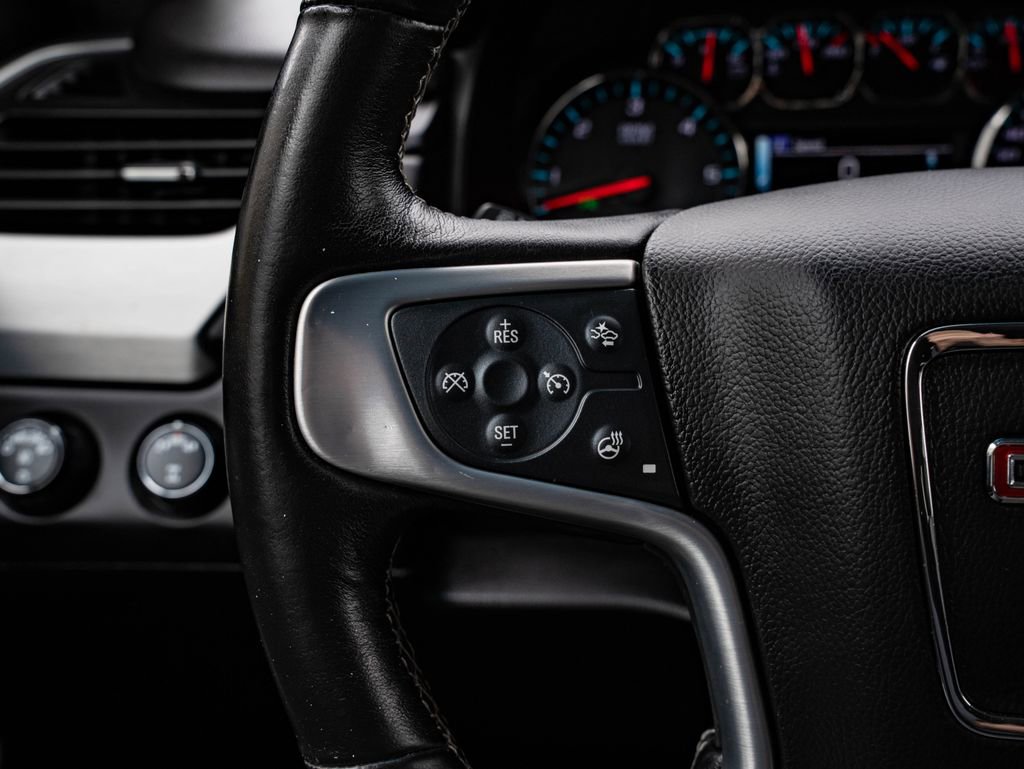 Used 2018 GMC Yukon SLT image 32