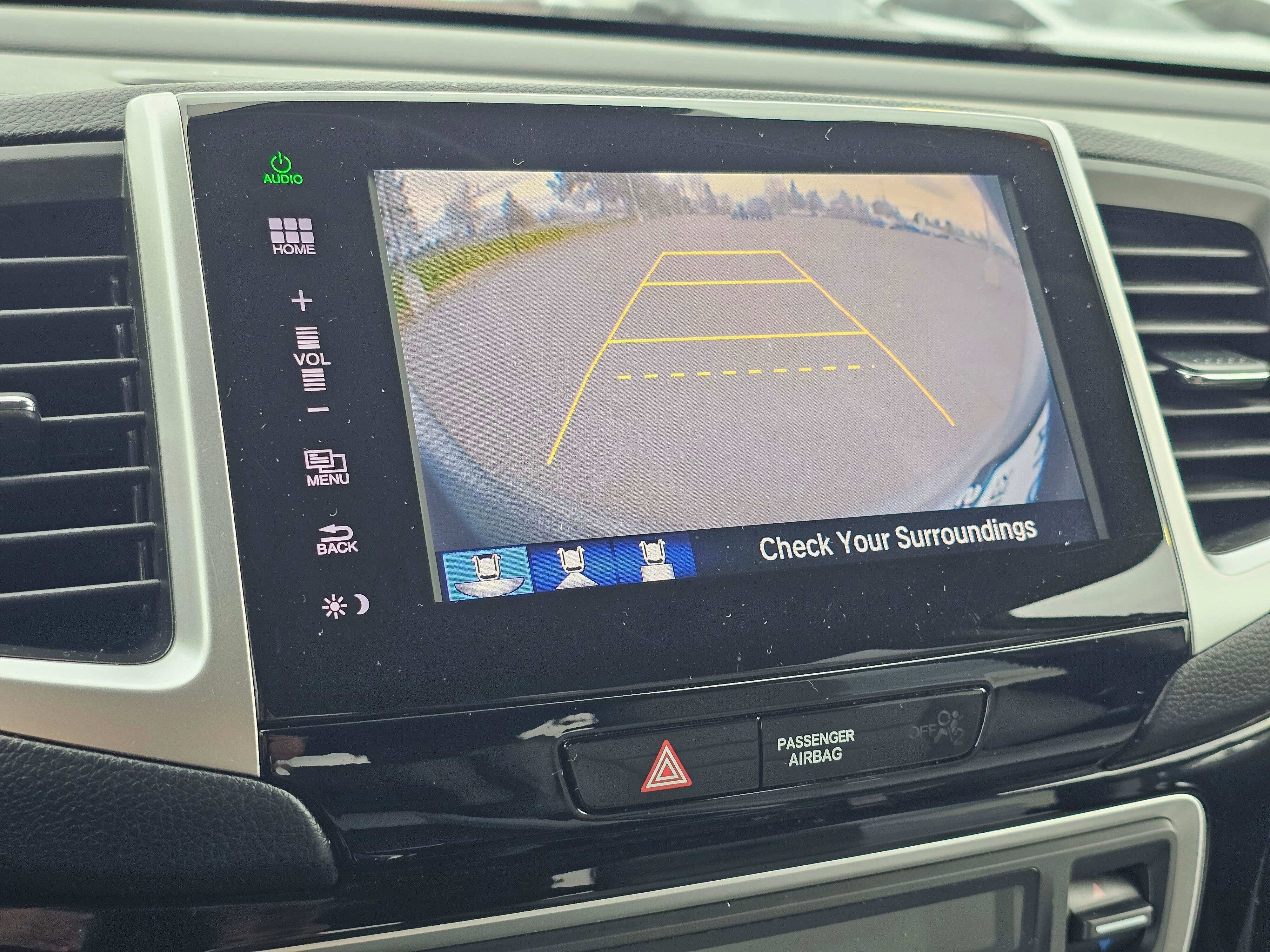 Used 2016 Honda Pilot Touring image 24