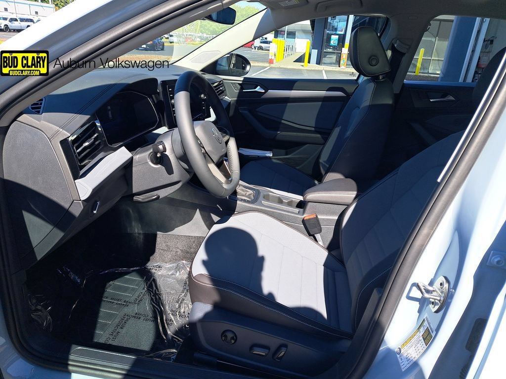 New 2026 Volkswagen Jetta SE FWD image 31