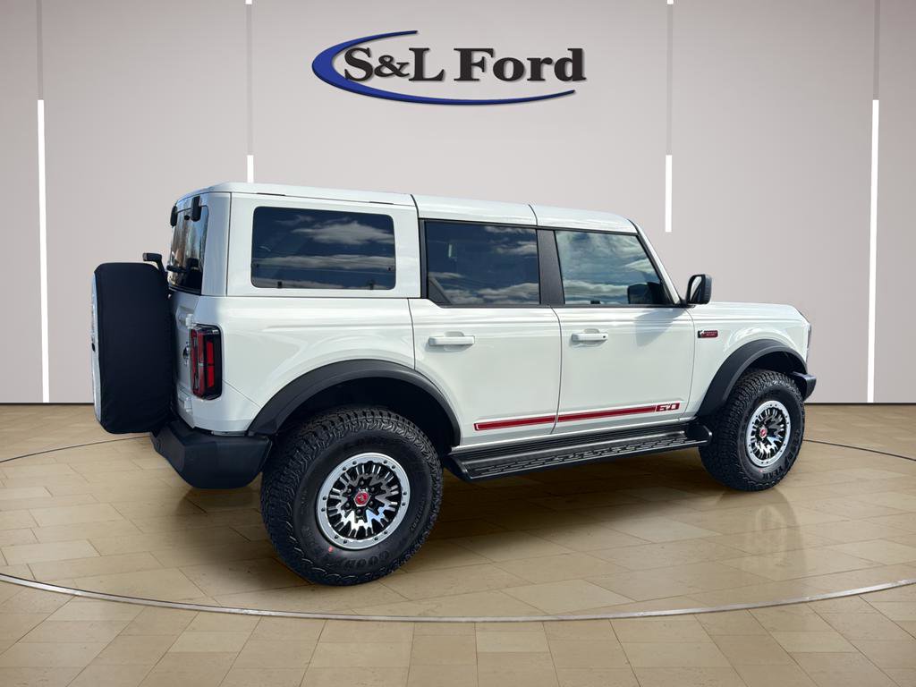 New 2026 Ford Bronco Outer Banks AWD/4WD image 8