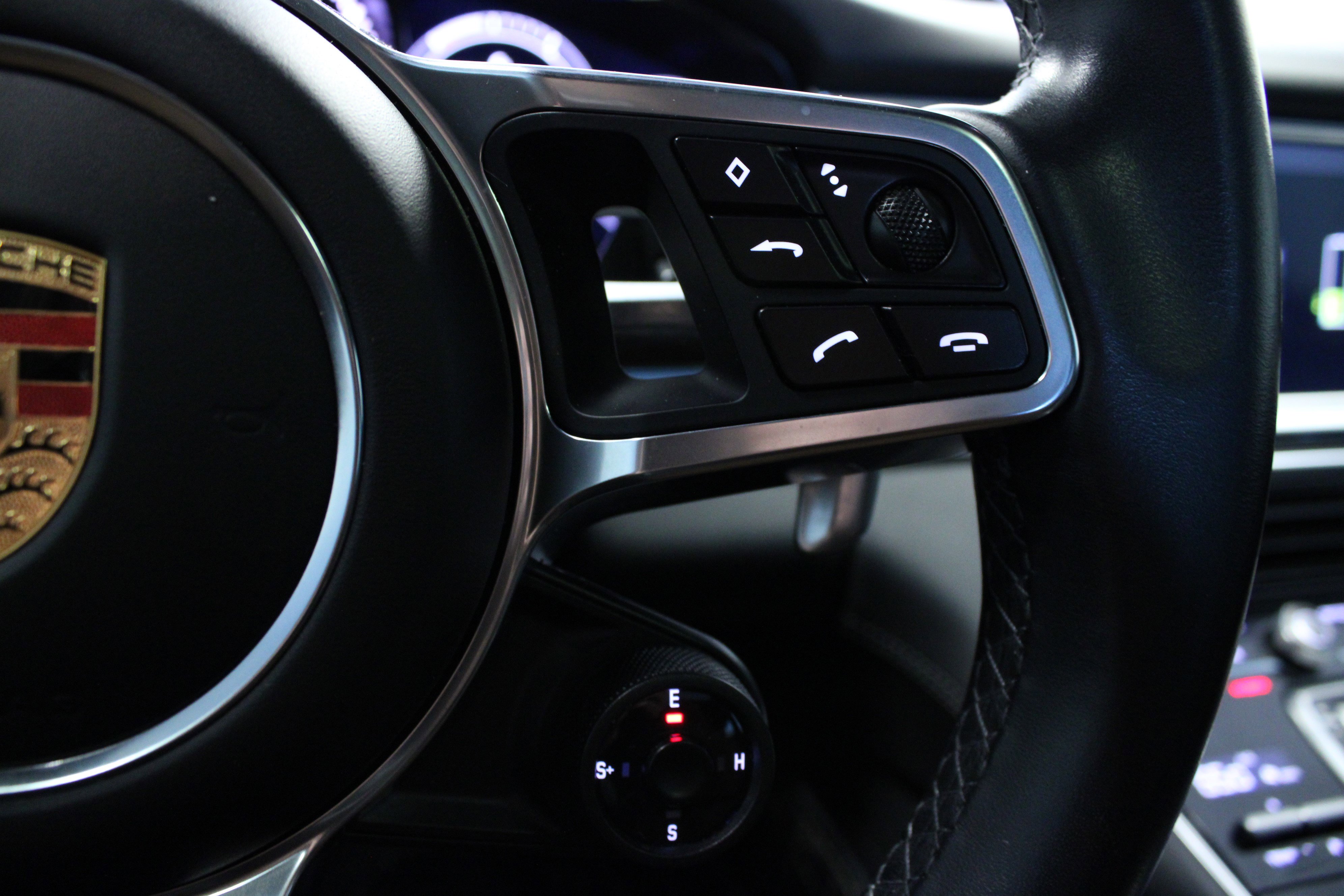 Used 2018 Porsche Panamera Turbo S image 21