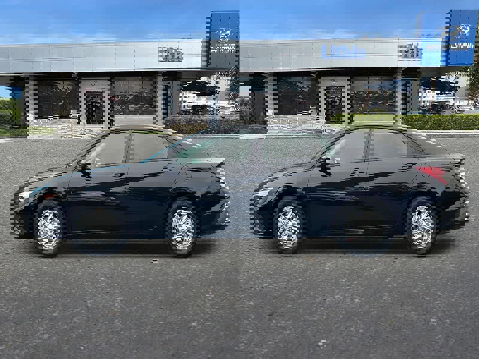 New 2026 Hyundai Elantra SE image 6