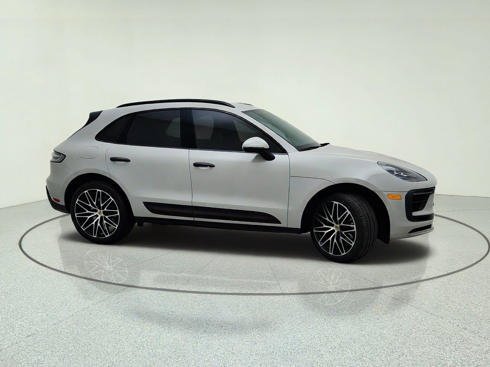 Used 2024 Porsche Macan S AWD/4WD image 6