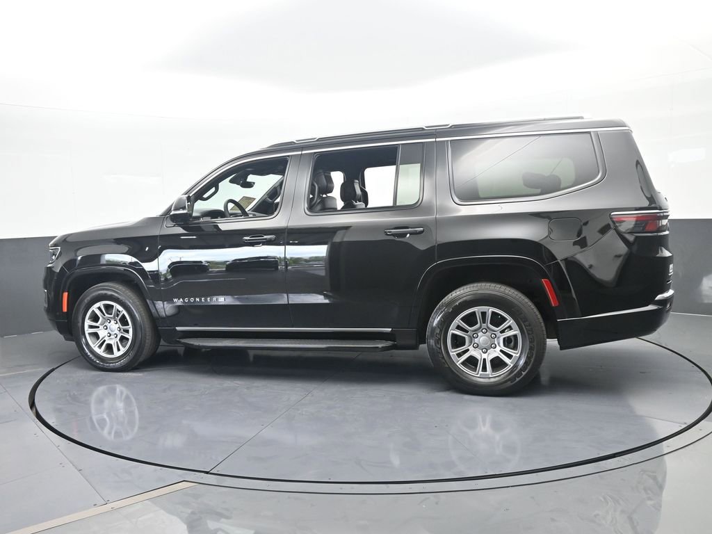 Used 2023 Jeep Wagoneer 4WD image 3