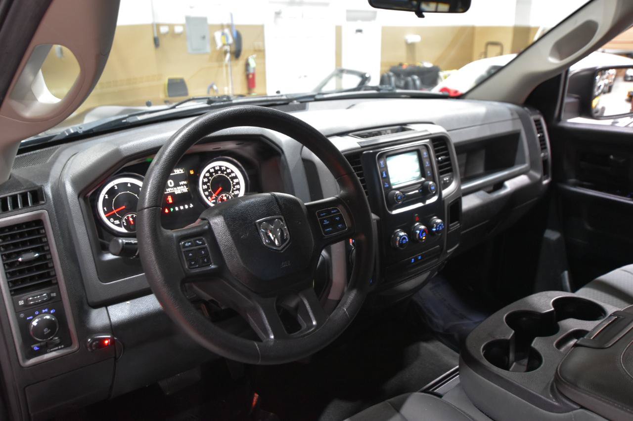 Used 2017 RAM 1500 Express w/ Express Value Package AWD/4WD image 18