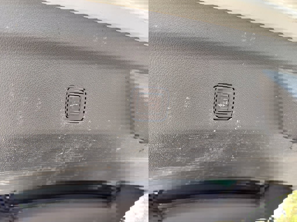 Used 2024 GMC Yukon Denali image 29