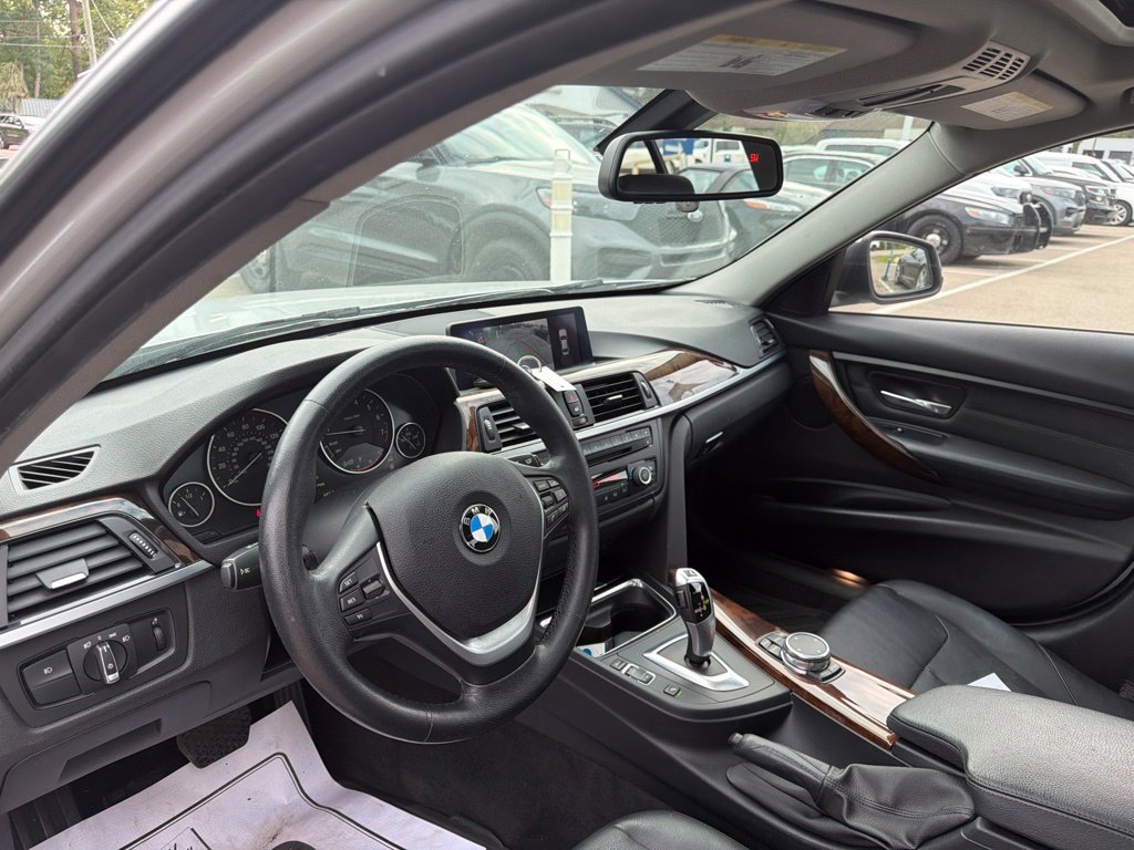 Used 2015 BMW 328i xDrive Sedan AWD/4WD image 12