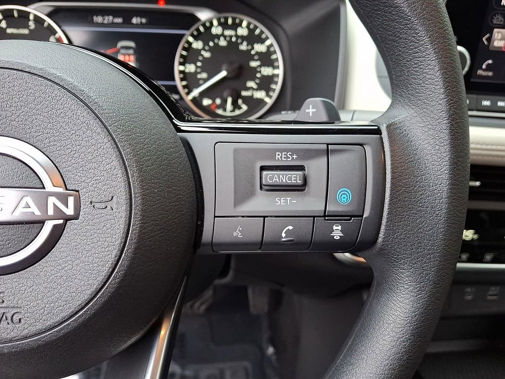 Used 2023 Nissan Rogue SV image 22