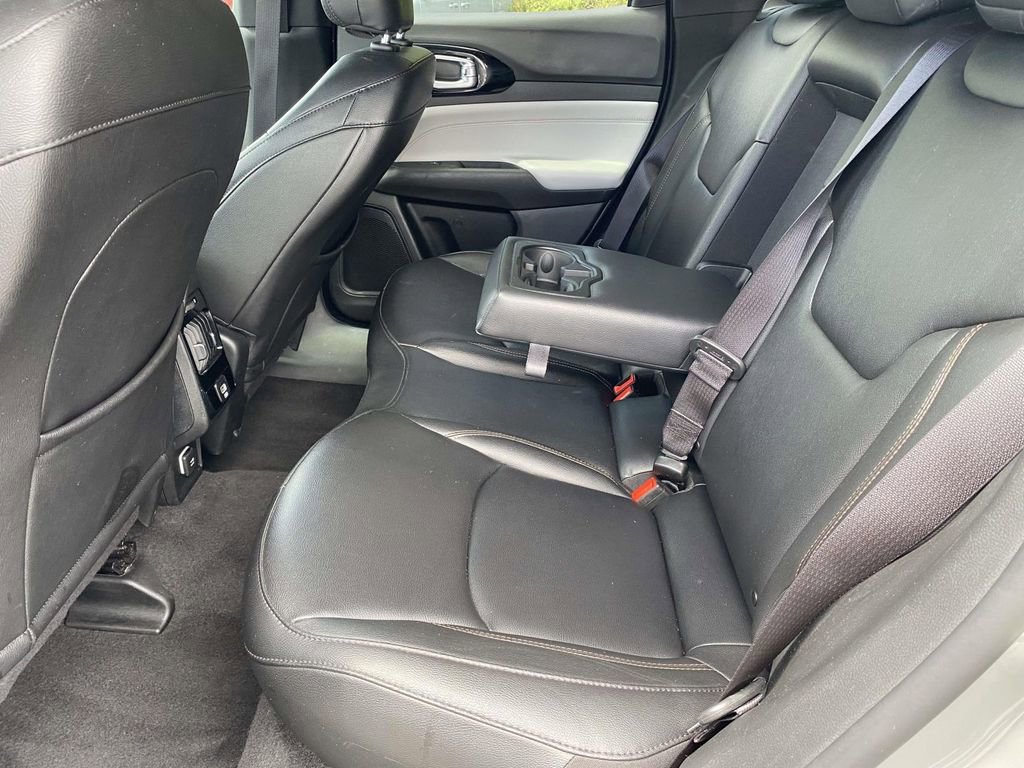 Used 2024 Jeep Compass Limited image 10