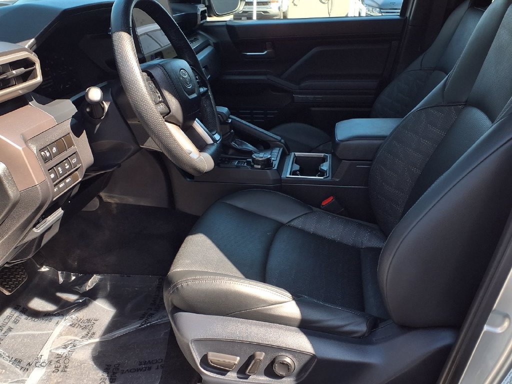 Certified 2026 Toyota Tacoma TRD Off-Road w/ TRD Off Road Premium Package AWD/4WD image 18