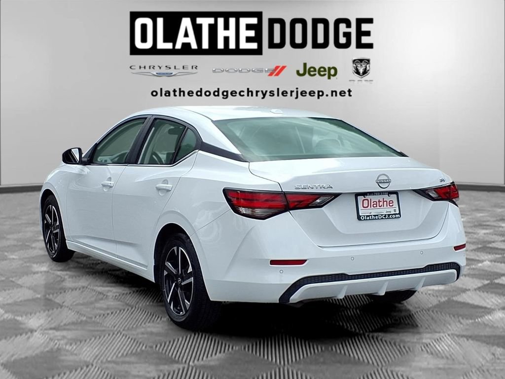 Used 2024 Nissan Sentra SV FWD image 3