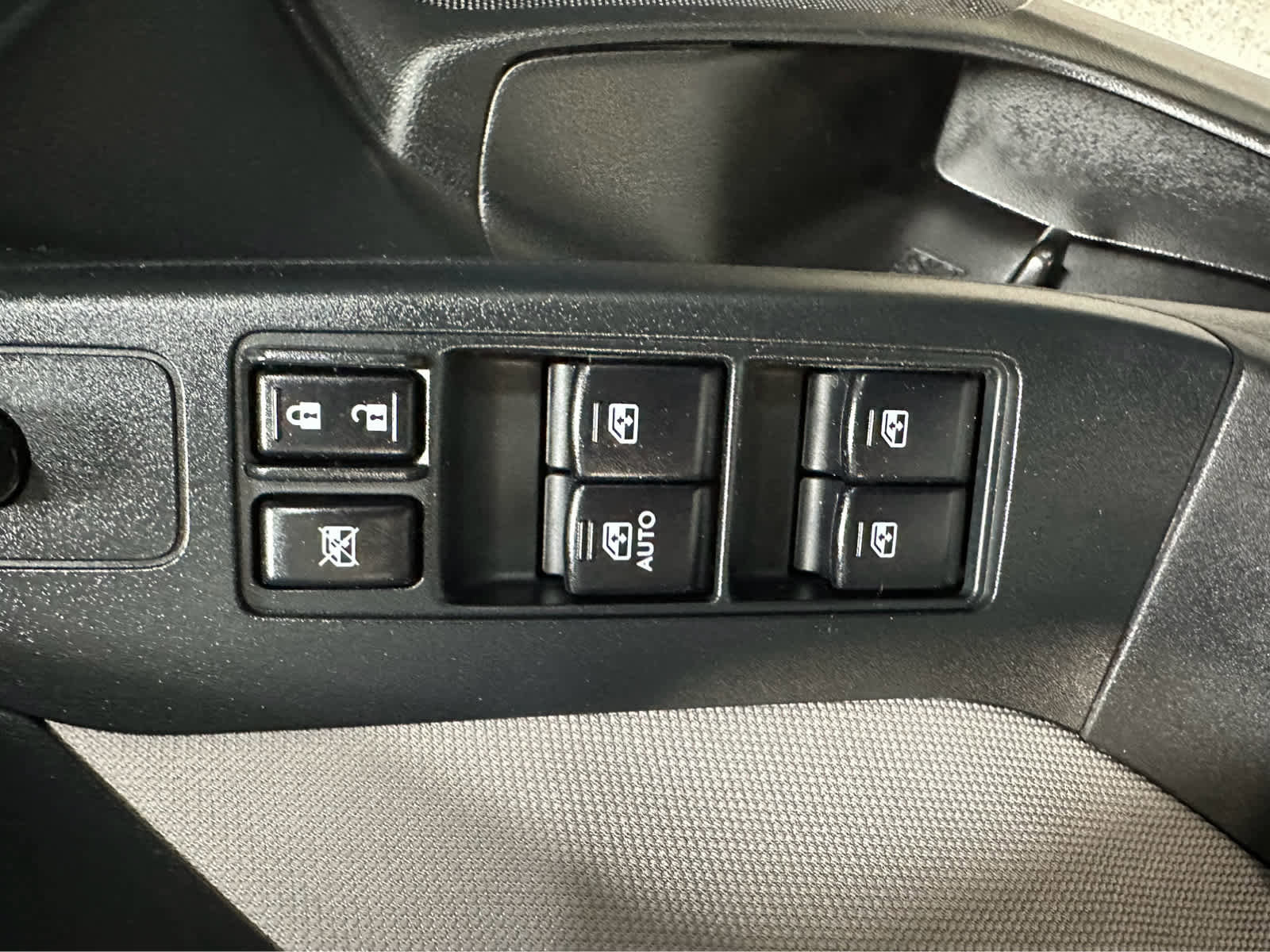 Used 2014 Subaru Forester 2.5i Premium w/ All-Weather Package image 14