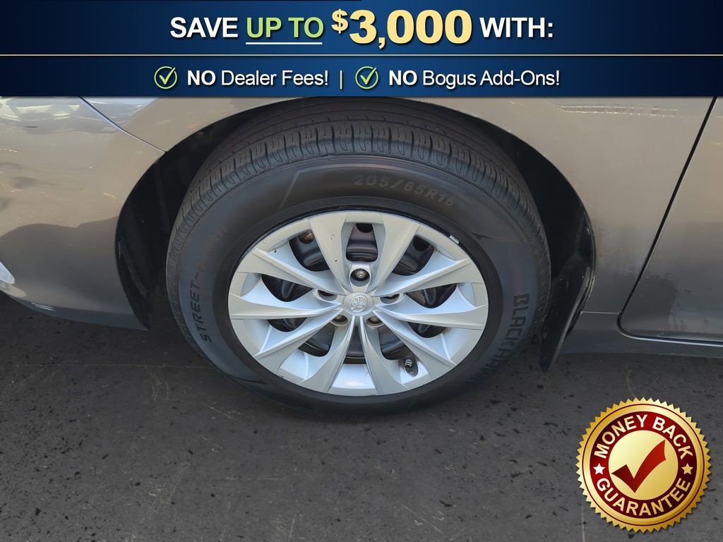 Used 2017 Toyota Camry LE image 13