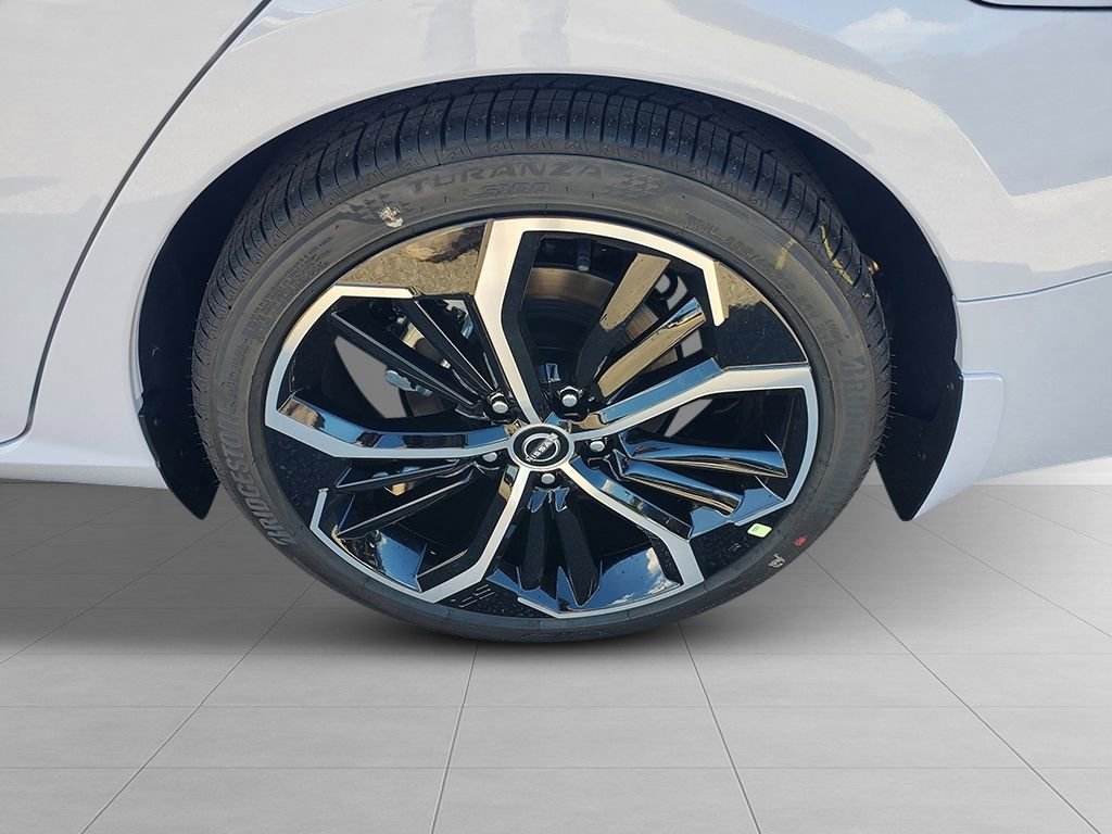 New 2025 Nissan Altima 2.5 SR w/ SR Premium Package image 11