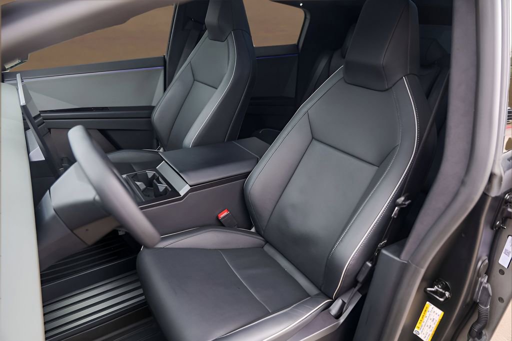 Used 2024 Tesla Cybertruck Cyberbeast image 7