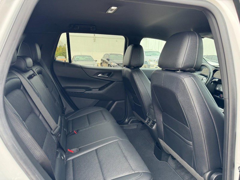 Used 2025 Chevrolet Equinox LT w/ Convenience Package II image 10