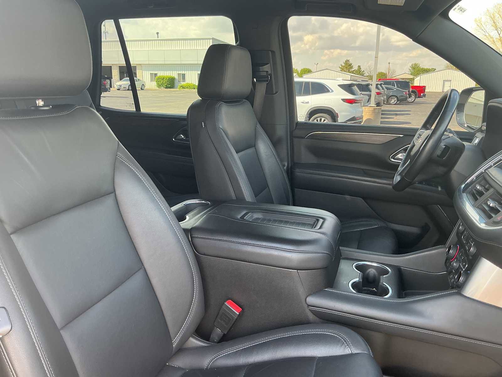 Used 2021 Chevrolet Tahoe LT w/ LT Signature Package AWD/4WD image 29