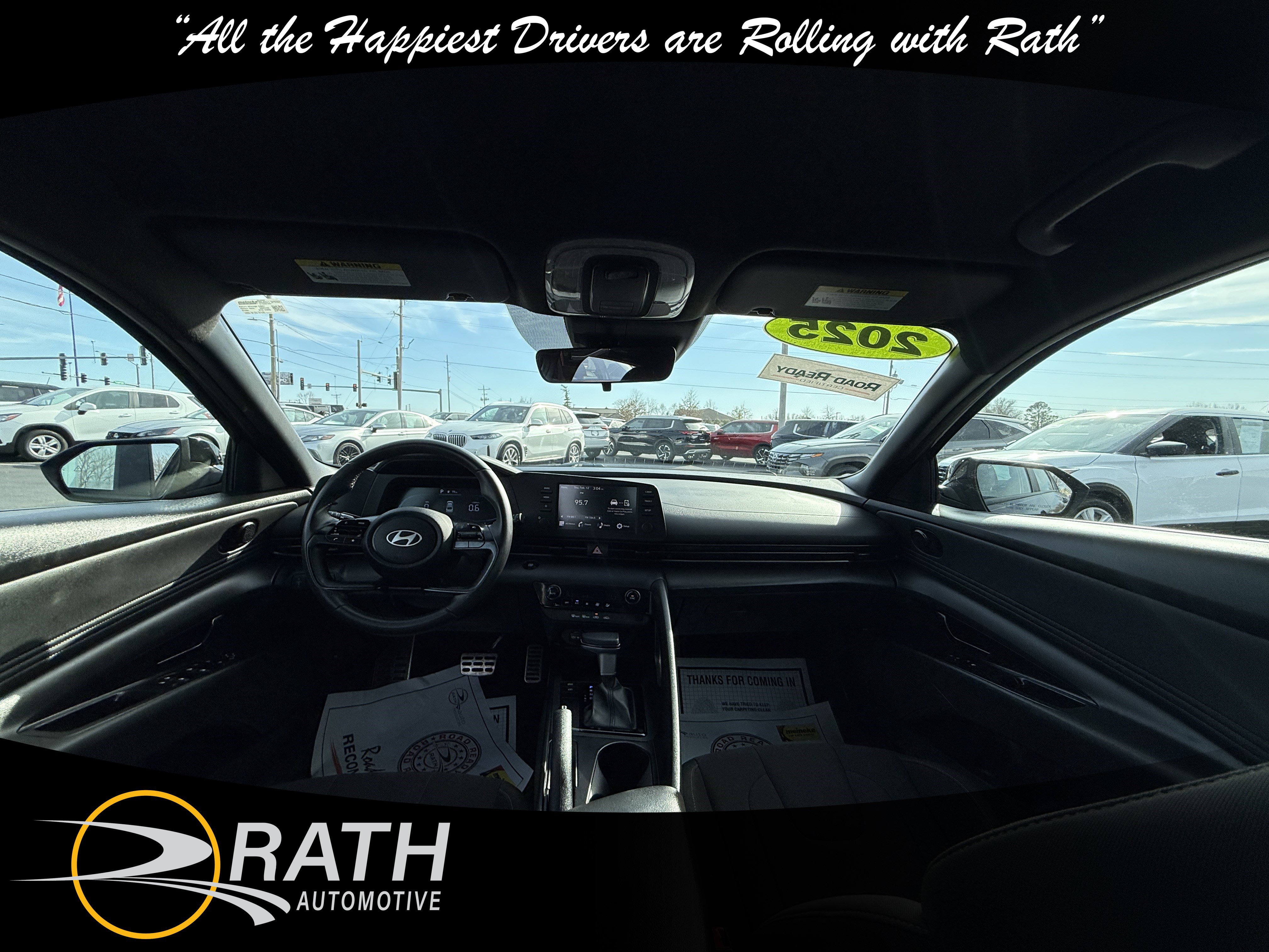 Used 2025 Hyundai Elantra Sport image 19