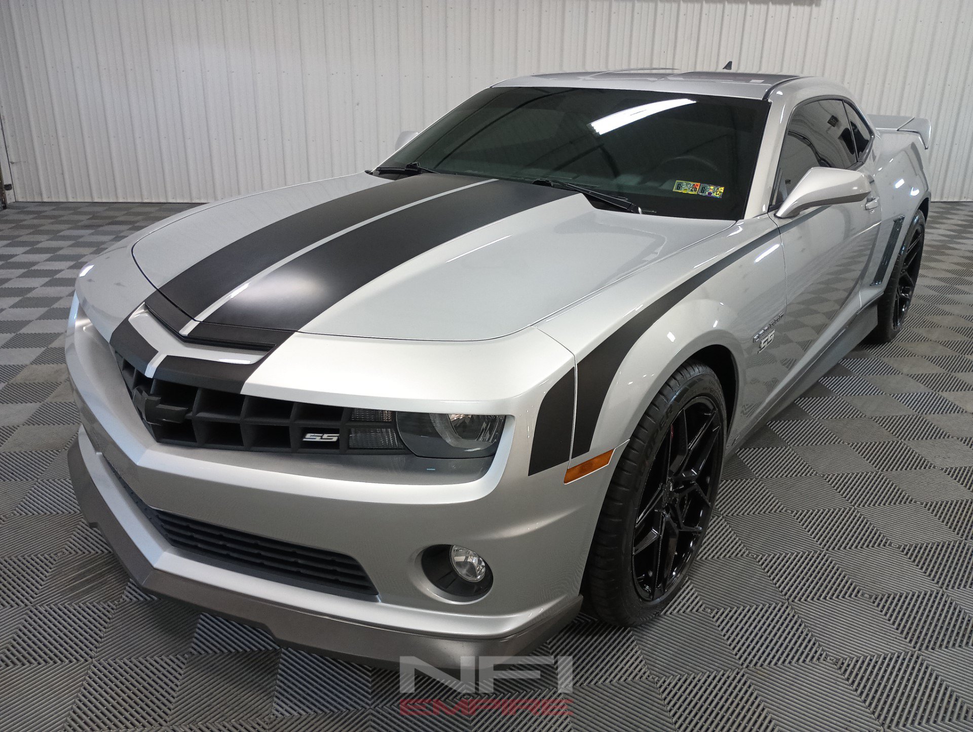 Used 2010 Chevrolet Camaro SS w/ LPO, Ground Effects Package RWD image 3
