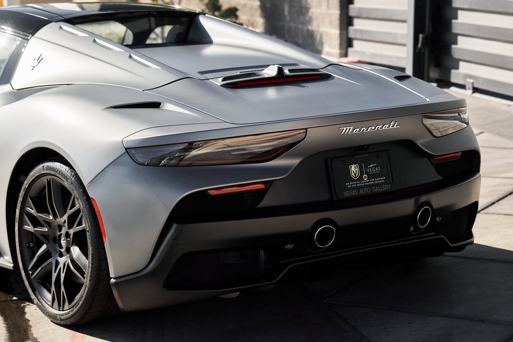 Used 2023 Maserati MC20 Spyder image 12