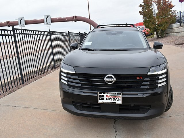 New 2026 Nissan Kicks SR w/ Cold Weather Package AWD/4WD image 2