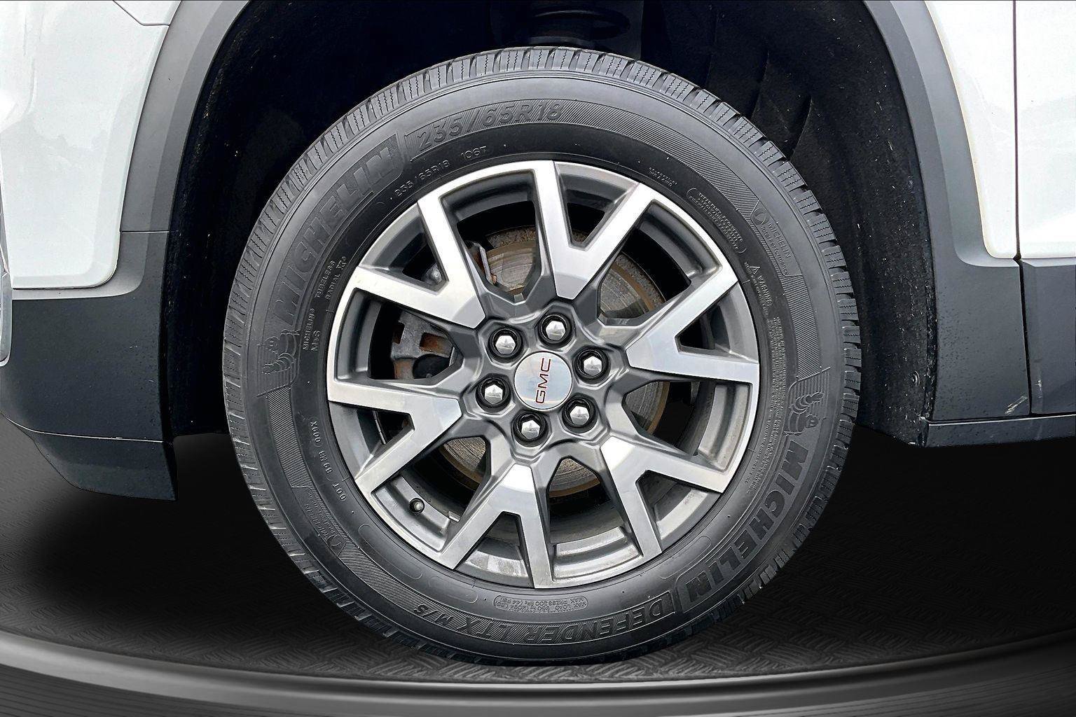 Used 2023 GMC Acadia SLE w/ Driver Convenience Package AWD/4WD image 10