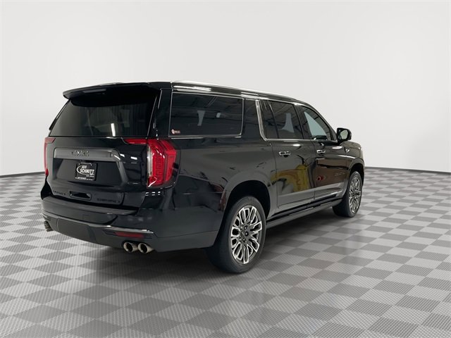 Used 2023 GMC Yukon XL Denali Ultimate w/ LPO, Floor Liner Package image 10