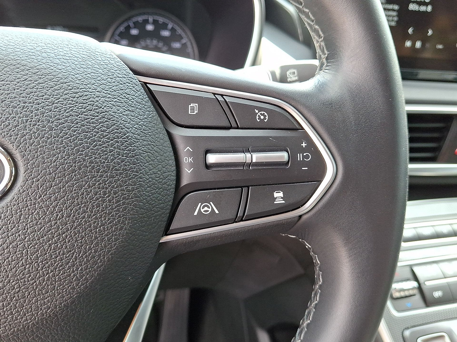 Used 2023 Hyundai Santa Fe SEL AWD/4WD image 24