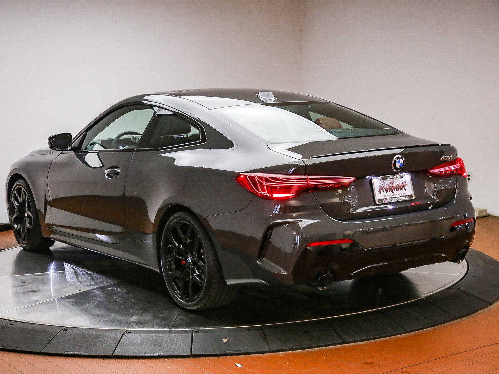 Used 2026 BMW 430i Coupe w/ M Sport Package RWD image 5
