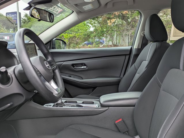 Used 2024 Nissan Sentra SV FWD image 17