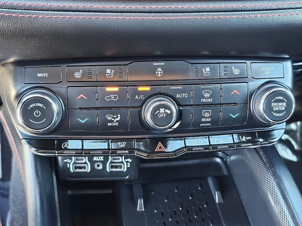 Used 2025 Dodge Durango GT image 32