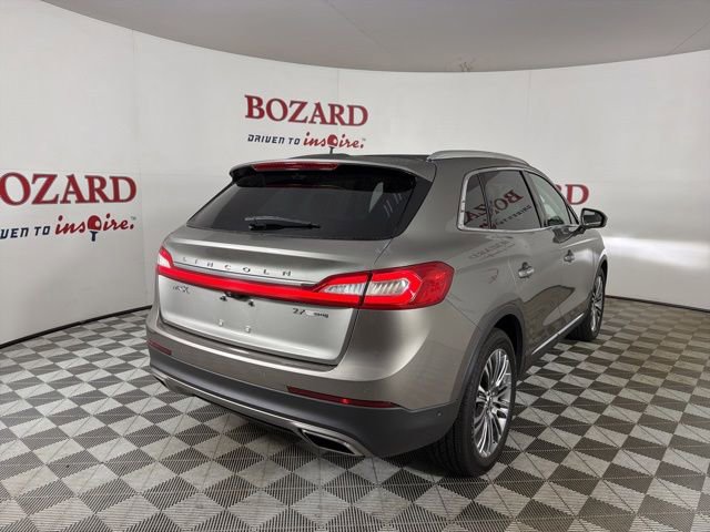 Used 2016 Lincoln MKX Reserve w/ Luxury Package FWD image 8