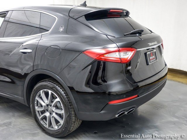 Used 2018 Maserati Levante AWD/4WD image 9